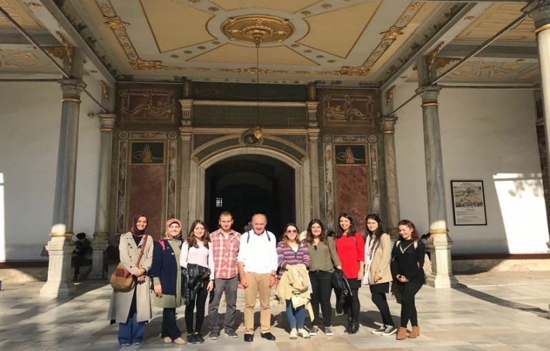 Yagci group has visited Topkapi Museum as part of cultural activities. The visit was guided by group member Busra Nakipoglu. 